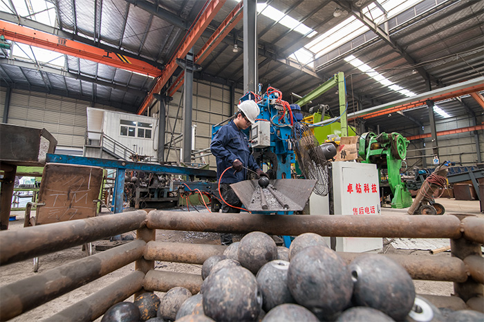 商丘网架配件-螺栓球加工车间